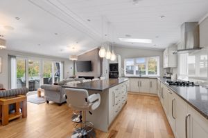 Photo 24- click for photo gallery